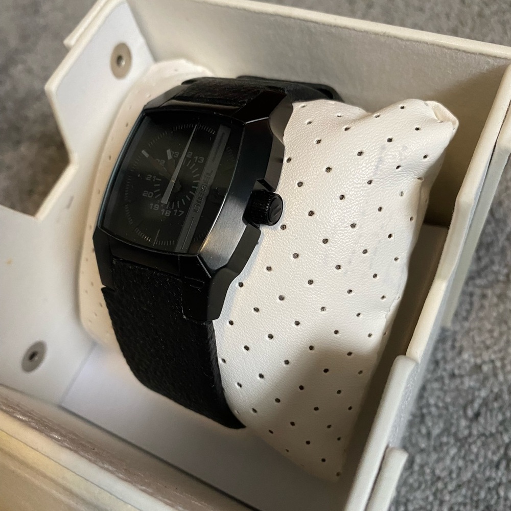 Watch, Diesel - Picture 2 of 6
